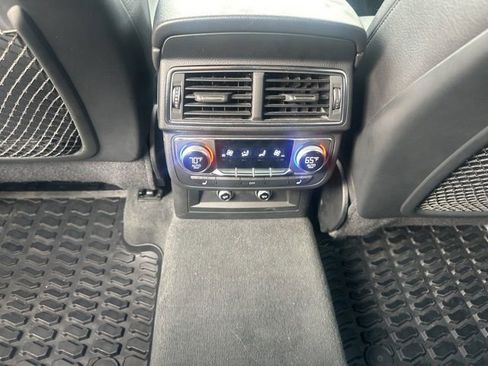 Used 2018 Audi Q7 3.0T Prestige image 13