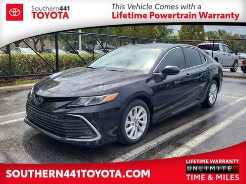 Used 2024 Toyota Camry LE image 1