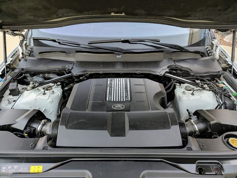 Used 2017 Land Rover Discovery HSE Luxury image 18