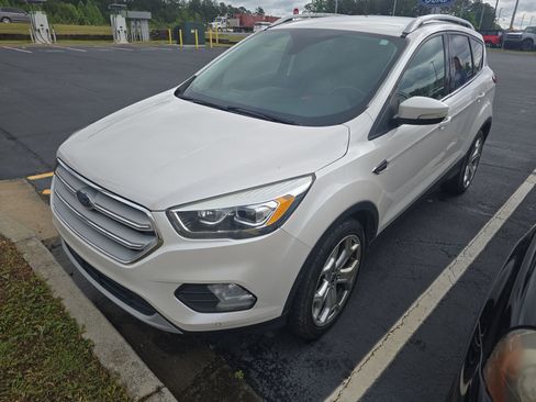 Used 2019 Ford Escape Titanium AWD/4WD image 1