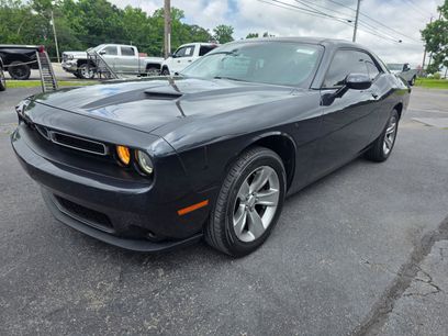 Used 2017 Dodge Challenger SXT