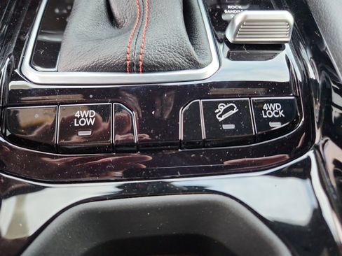 New 2026 Jeep Compass Trailhawk image 34