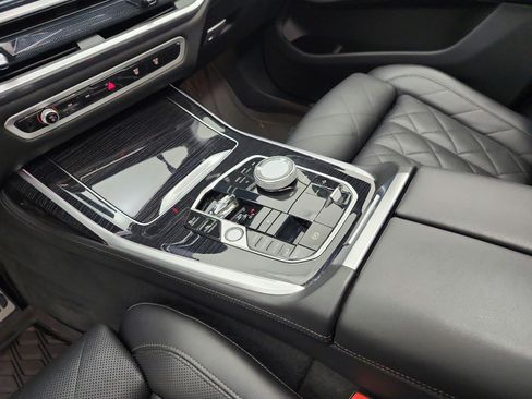 Used 2023 BMW X7 xDrive40i w/ Executive Package AWD/4WD image 11