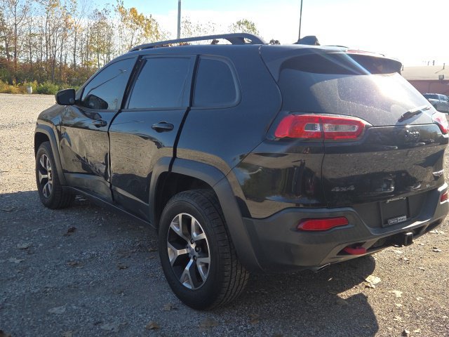Used 2015 Jeep Cherokee Trailhawk w/ Trailer Tow Group AWD/4WD image 12