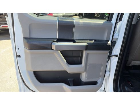Used 2019 Ford F150 XLT w/ Trailer Tow Package AWD/4WD image 16