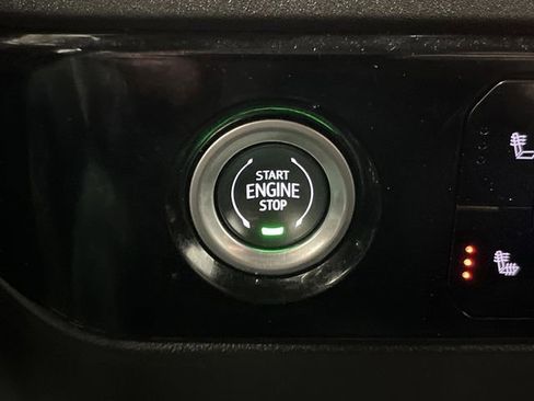 Used 2022 Chevrolet Silverado 1500 LT w/ Z71 Off-Road Package image 23