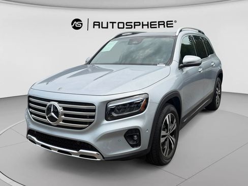Used 2026 Mercedes-Benz GLB 250 image 3