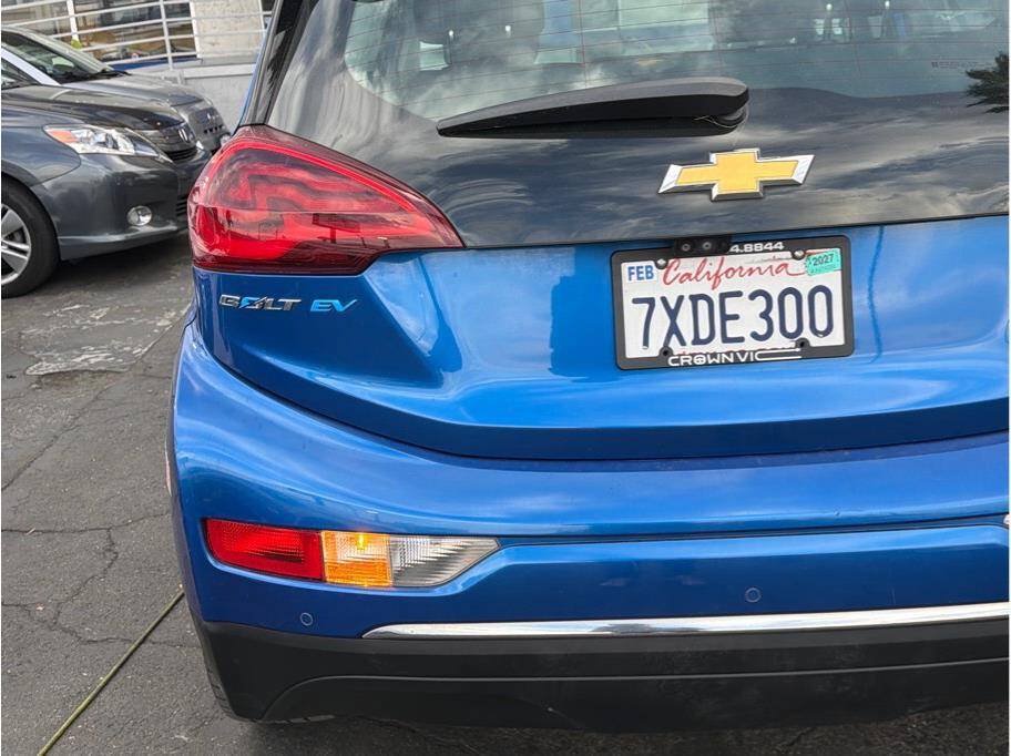 Used 2017 Chevrolet Bolt Premier w/ Driver Confidence II Package FWD image 20