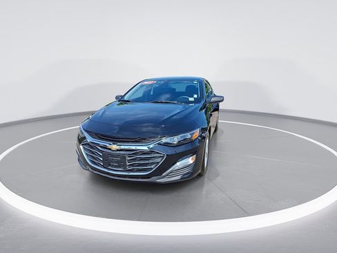 Used 2021 Chevrolet Malibu LS FWD image 3
