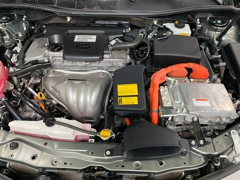 Used 2012 Toyota Camry XLE w/ Leather Pkg image 15