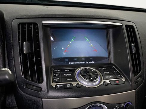 Used 2013 INFINITI G37 x w/ Premium Pkg image 16