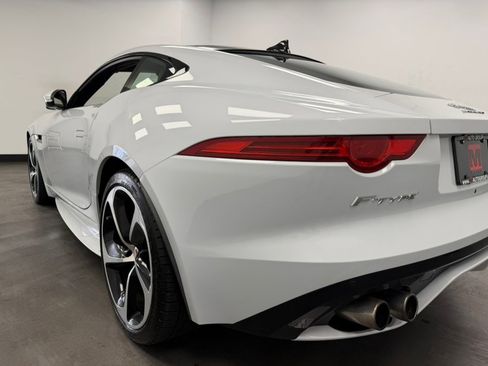 Used 2017 Jaguar F-TYPE R AWD/4WD image 24