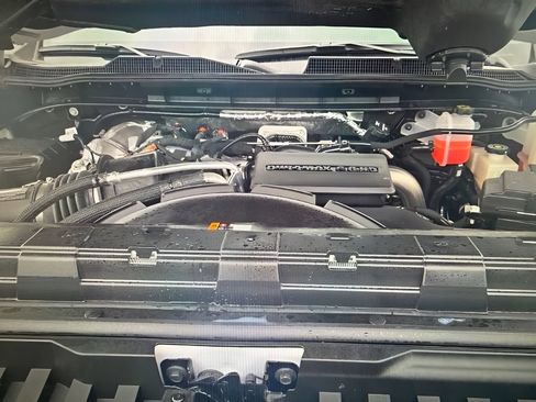 Used 2026 Chevrolet Silverado 2500 LT AWD/4WD image 5