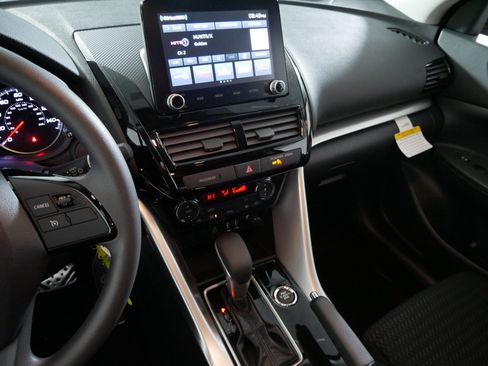 New 2026 Mitsubishi Eclipse Cross ES image 5
