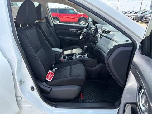 Used 2020 Nissan Rogue SV AWD/4WD image 18