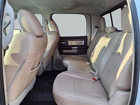 Used 2014 RAM 1500 Laramie w/ Convenience Group image 12