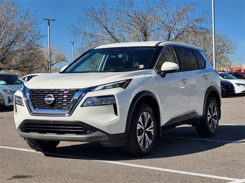 Certified 2023 Nissan Rogue SV image 4