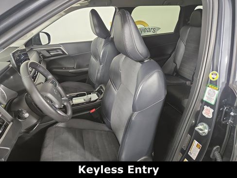 Used 2025 Mitsubishi Outlander SE AWD/4WD image 12
