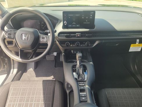 New 2026 Honda HR-V LX image 9