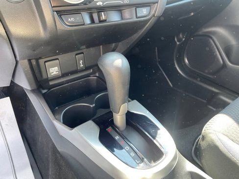 Used 2018 Honda Fit LX image 18