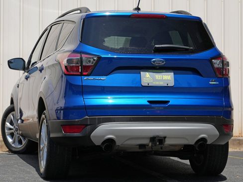 Used 2017 Ford Escape SE w/ Equipment Group 201A AWD/4WD image 5