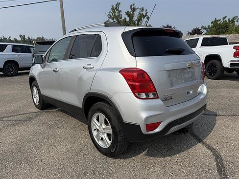 Used 2019 Chevrolet Trax LT w/ LT Convenience Package AWD/4WD image 4