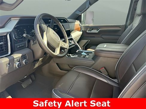 Used 2024 GMC Sierra 3500 Denali w/ Denali Reserve Package image 15
