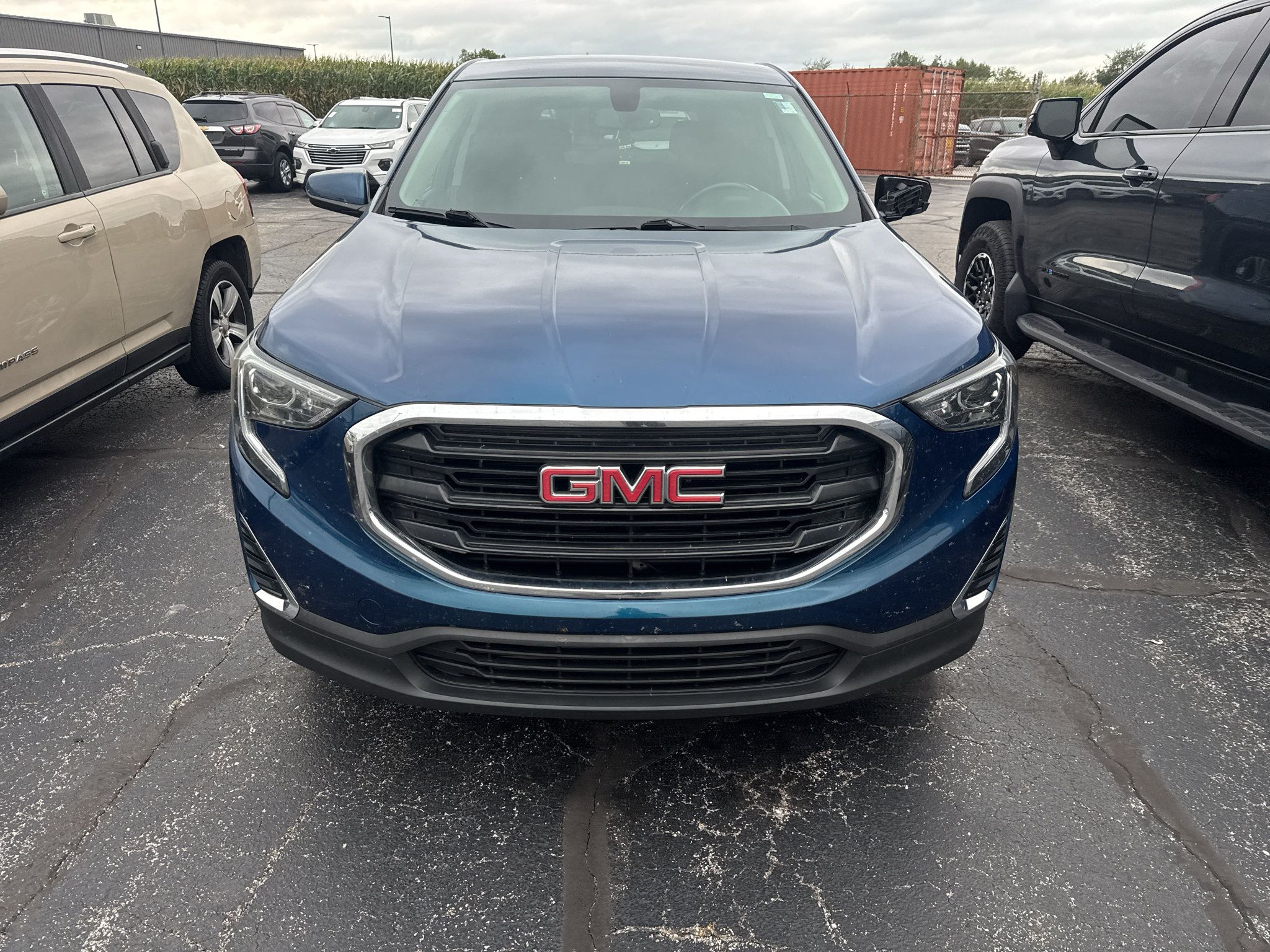 Used 2019 GMC Terrain SLE AWD/4WD image 2