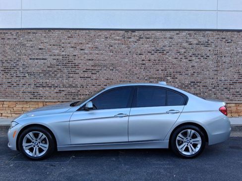 Used 2016 BMW 328i Sedan RWD image 2