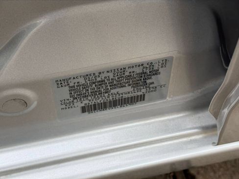 Used 2025 Nissan Versa SV FWD image 29