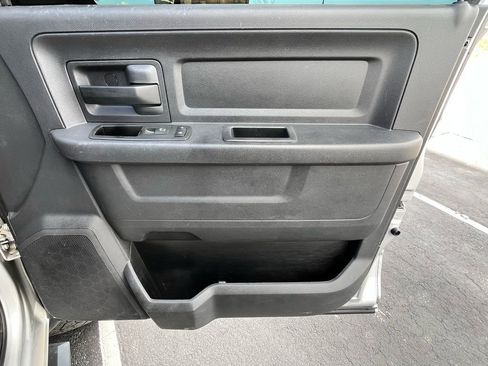 Used 2012 RAM 3500 ST w/ Chrome Appearance Group image 19