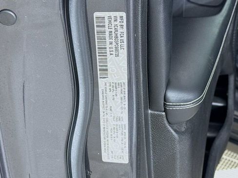 Used 2023 Jeep Grand Cherokee Limited w/ Trailer Tow Prep Group (B) image 33