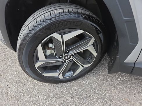 Used 2024 Hyundai Tucson Limited AWD/4WD image 9