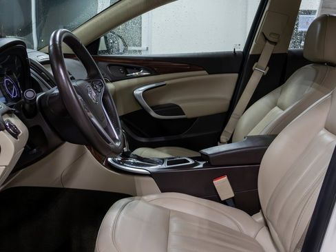 Used 2015 Buick Regal Premium w/ Experience Buick Package image 15