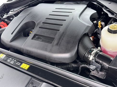 Used 2025 Land Rover Range Rover Sport image 56