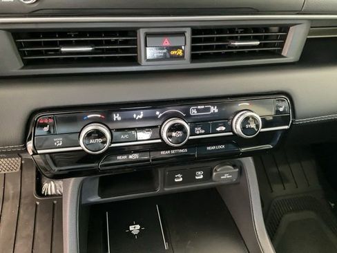 New 2026 Honda Pilot Touring image 17