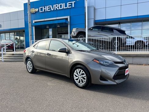 Used 2017 Toyota Corolla LE image 7