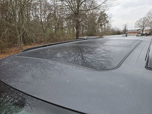 Used 2023 Jeep Wagoneer w/ Premium Group I image 9