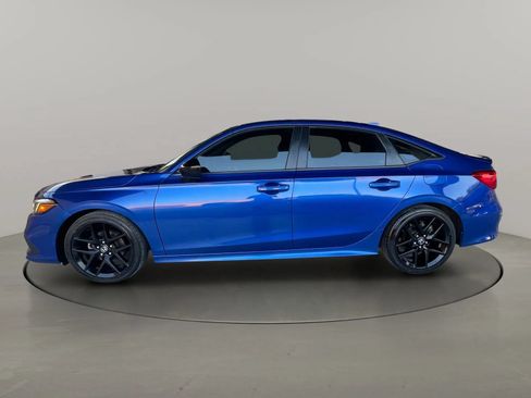 Used 2022 Honda Civic Sport image 2
