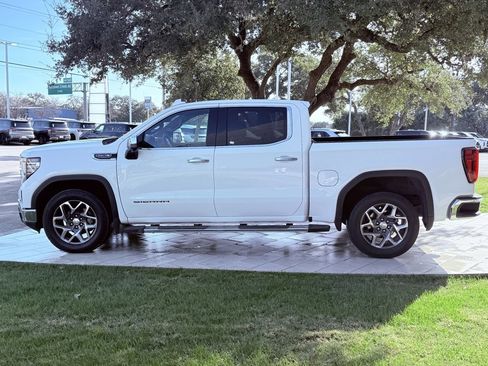 Used 2024 GMC Sierra 1500 SLT w/ SLT Premium Plus Package image 9