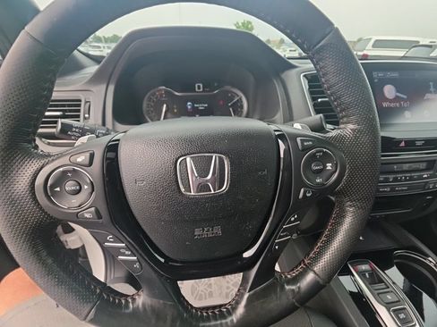 Certified 2023 Honda Ridgeline Black Edition image 19