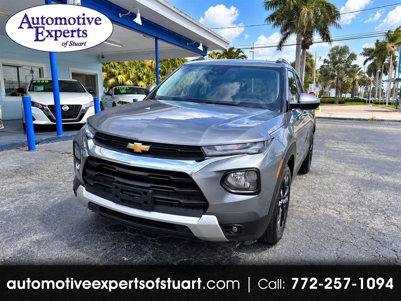 Used 2021 Chevrolet TrailBlazer LT FWD image 1
