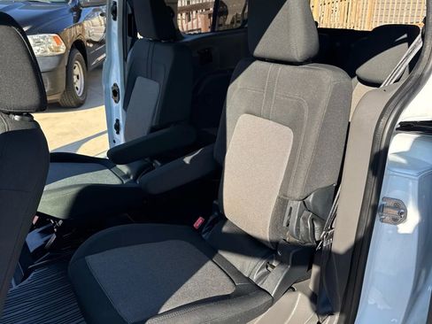Used 2022 Ford Transit Connect XL image 28