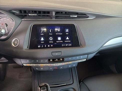 Certified 2023 Cadillac XT4 Premium Luxury w/ Technology Package FWD image 9