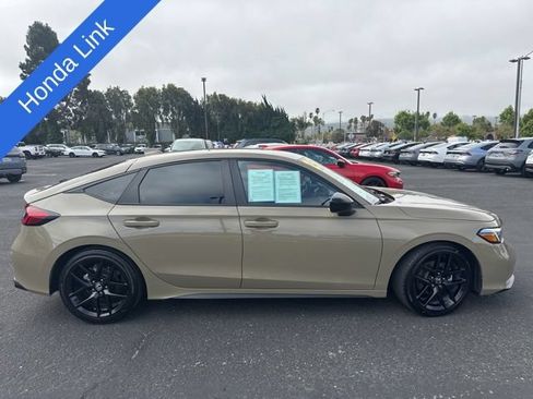 Used 2025 Honda Civic Sport image 4
