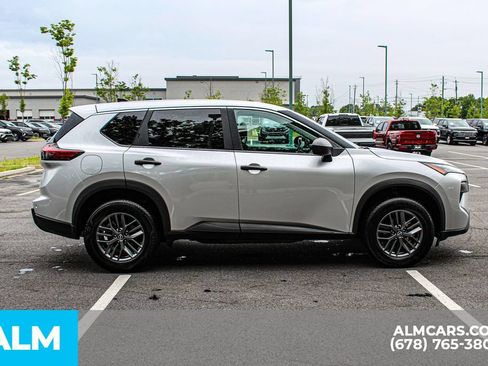 Used 2024 Nissan Rogue S FWD image 7