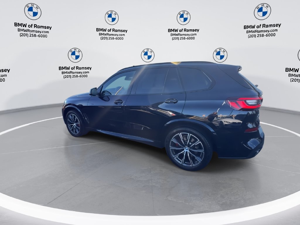 Used 2023 BMW X5 xDrive40i w/ M Sport Package AWD/4WD image 6