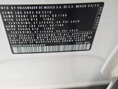 Certified 2022 Volkswagen Tiguan SE image 34