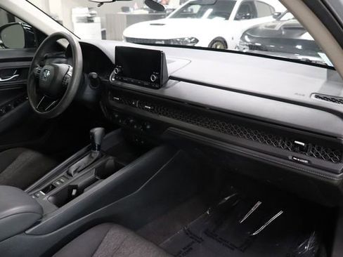 Used 2025 Honda Accord SE image 26