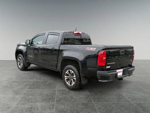 Used 2021 Chevrolet Colorado Z71 AWD/4WD image 3